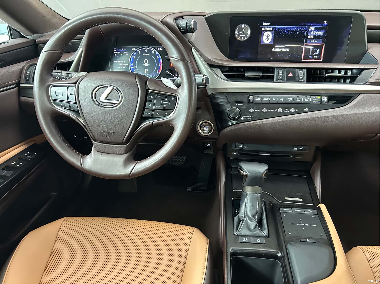 Lexus ES, 2019 27
