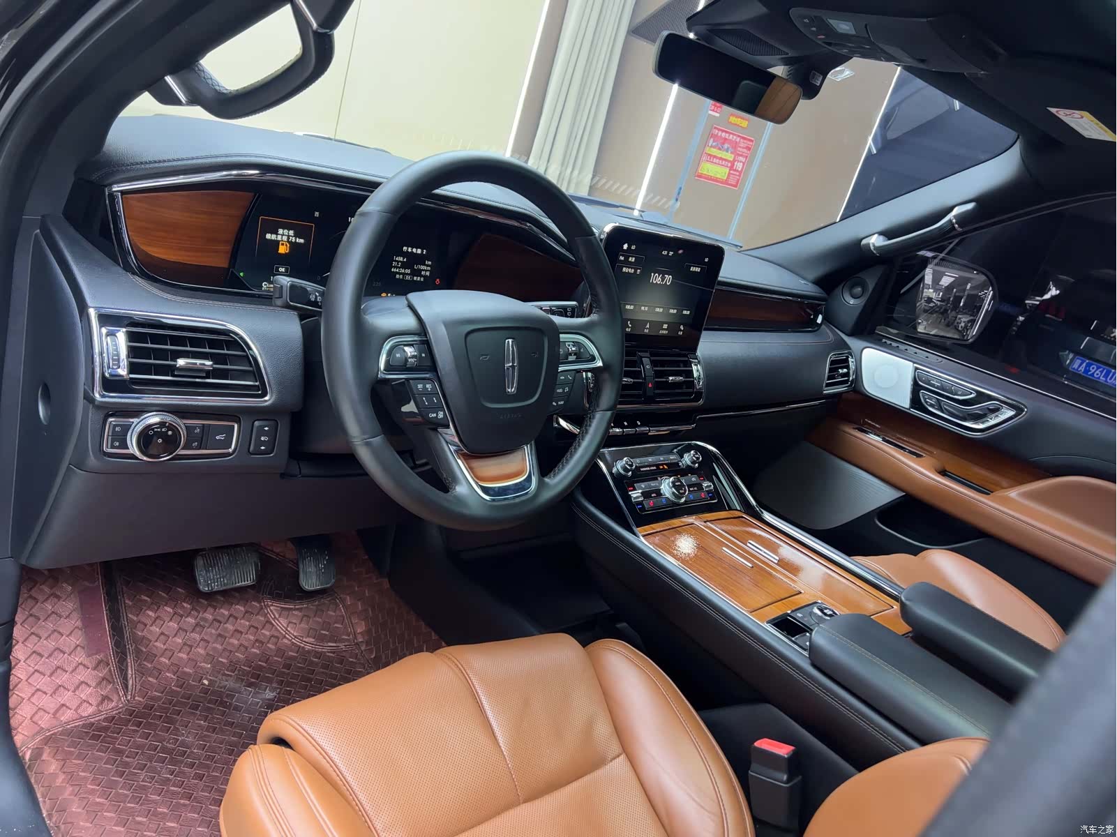 Lincoln Navigator, 2018 все фото