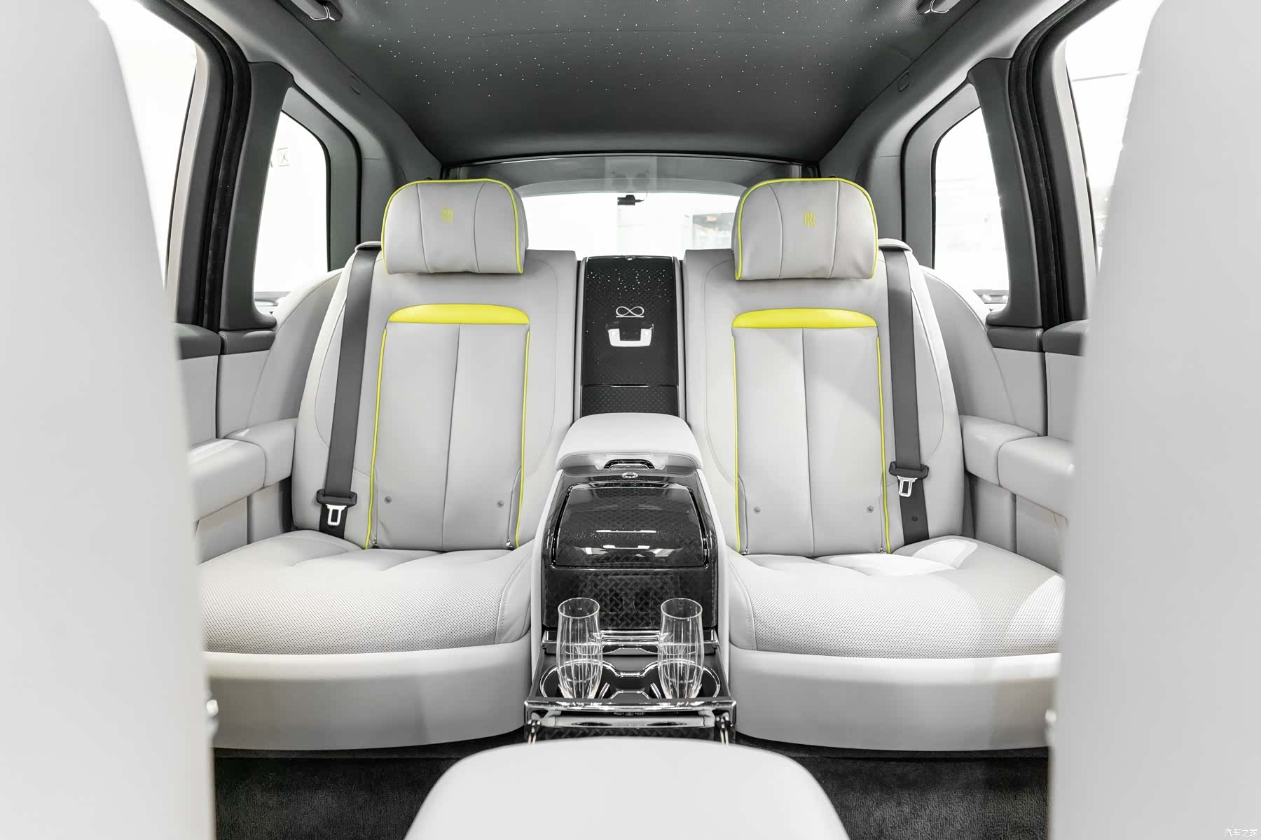 Rolls-Royce Cullinan, 2024 16
