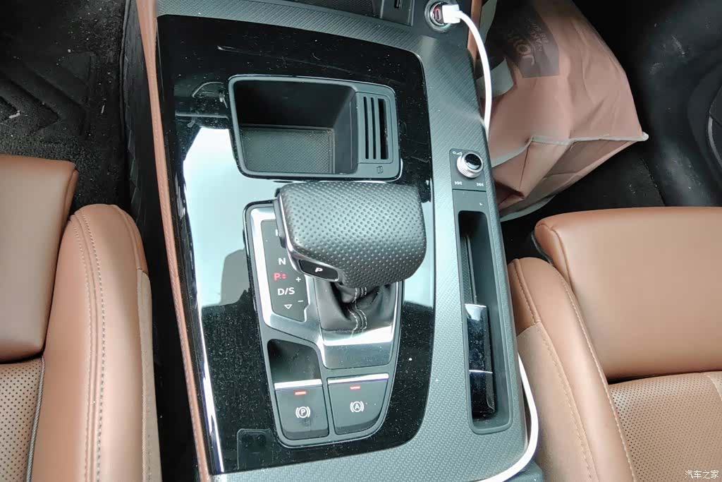 Audi Q5L, 2024 16