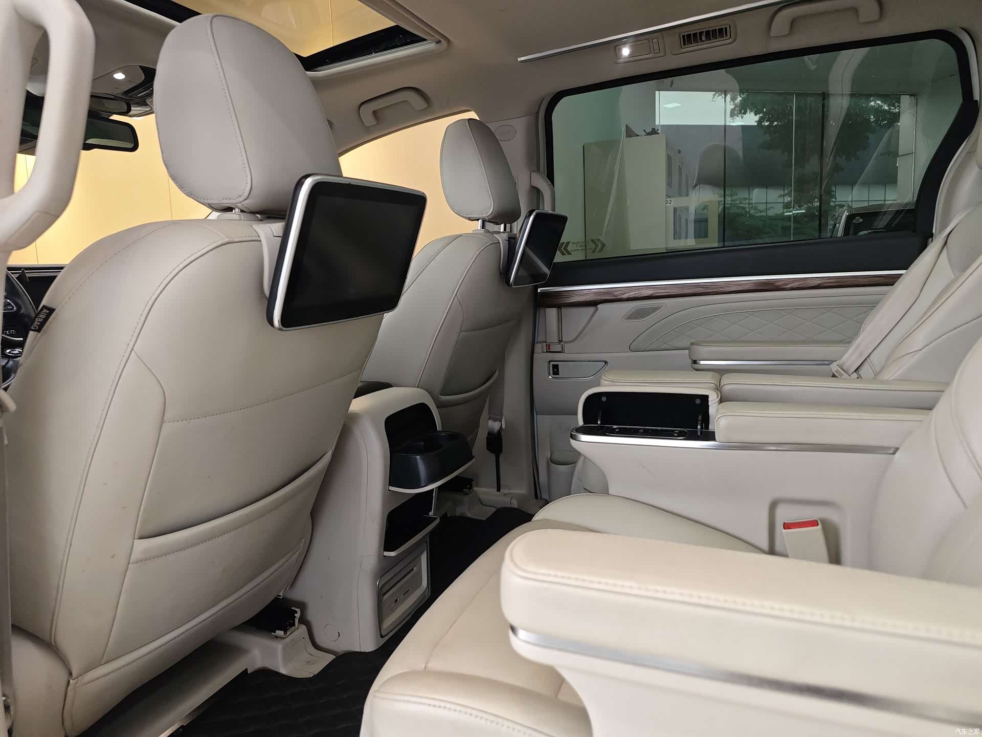 Trumpchi M8, 2018 25