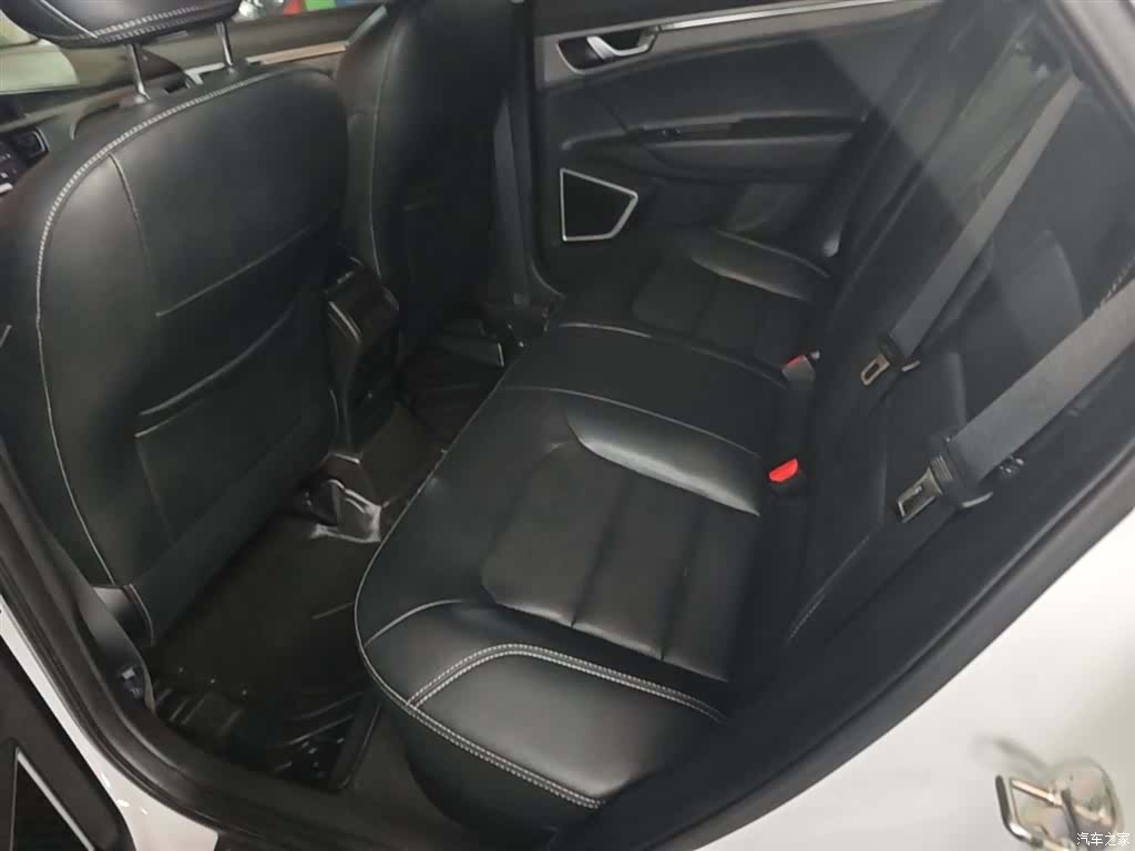 Geely Emgrand, 2018 17