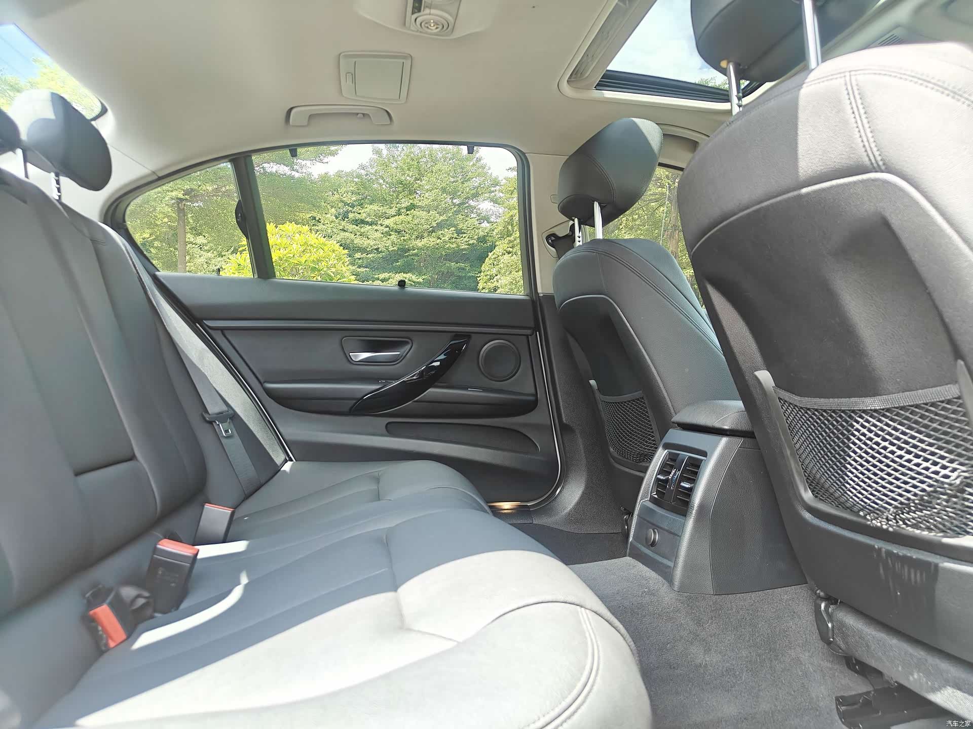 BMW 3 Series, 2019 16
