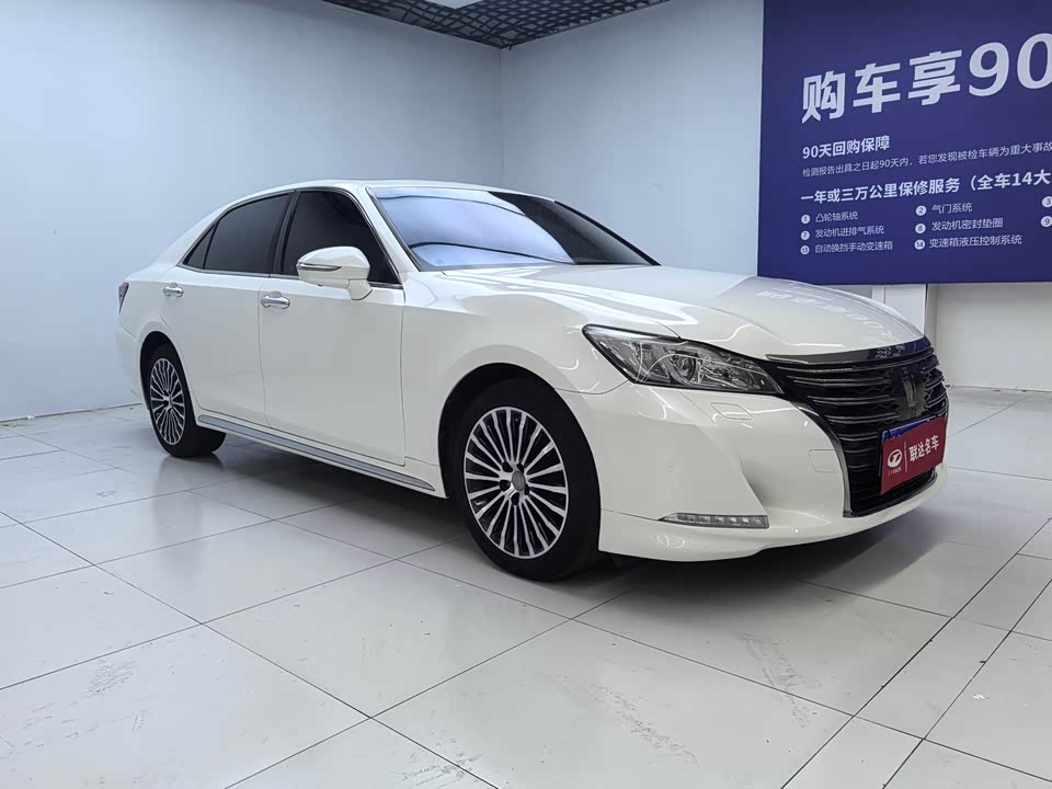 Toyota crown