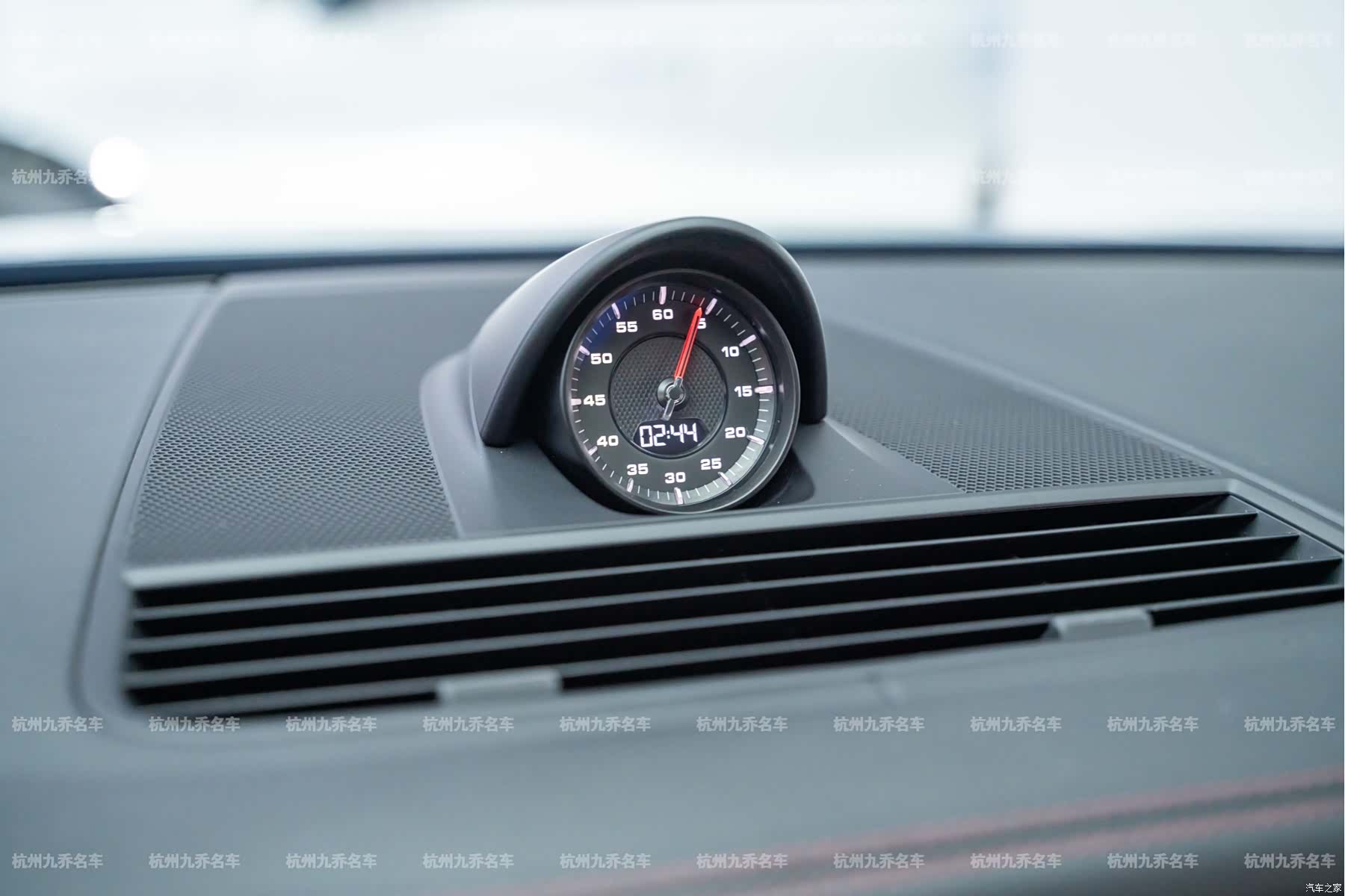 Porsche Panamera, 2023 23