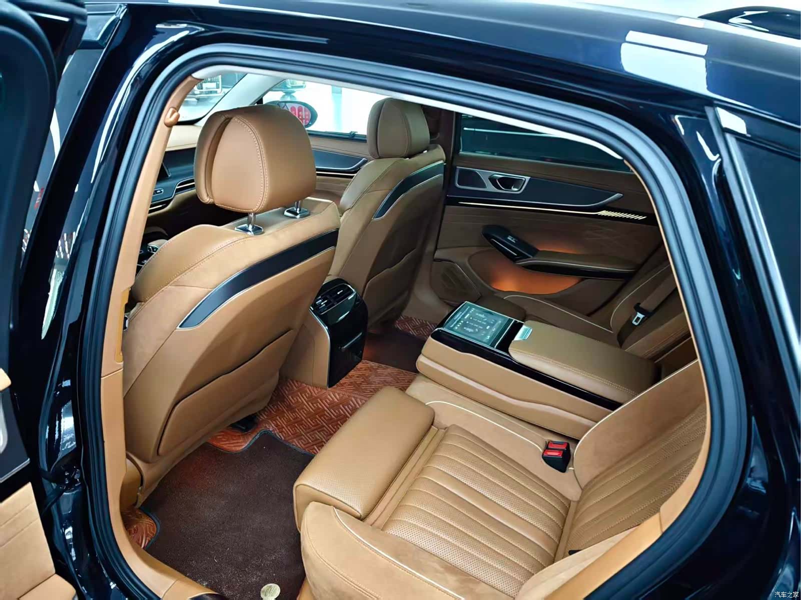 Hongqi H9, 2024 16