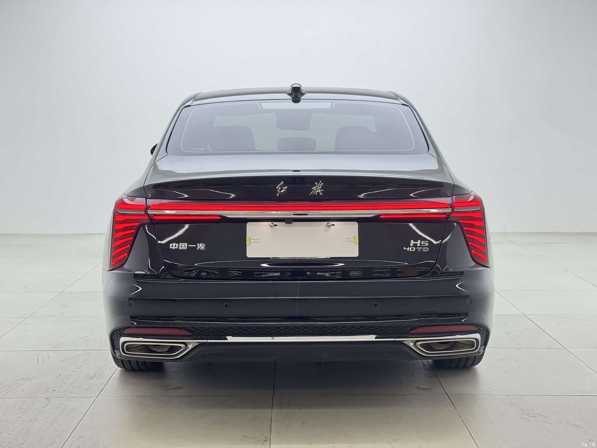 Hongqi H5, 2022 8