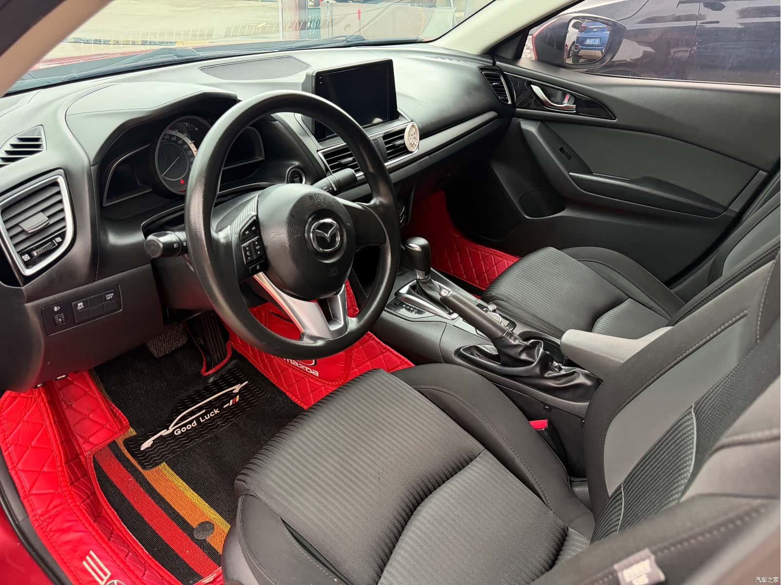 Mazda Mazda3, 2017 9