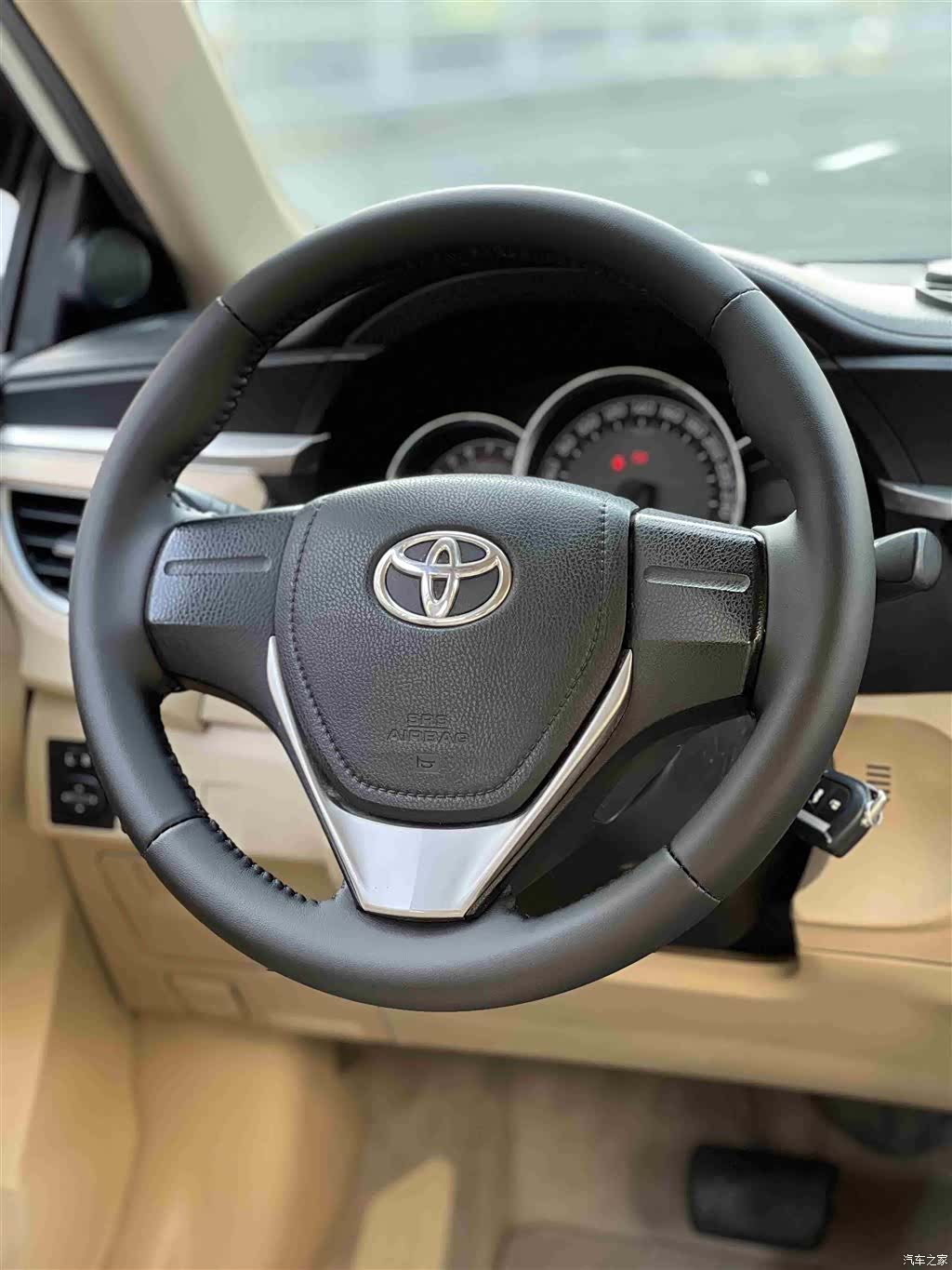 Toyota Corolla, 2015 13