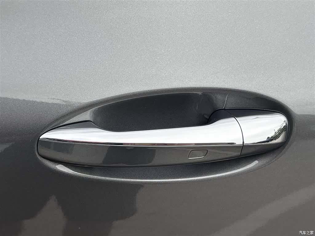 Mercedes-Benz E-Class, 2023 9