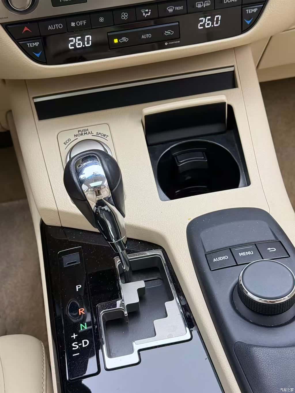 Lexus ES, 2014 6