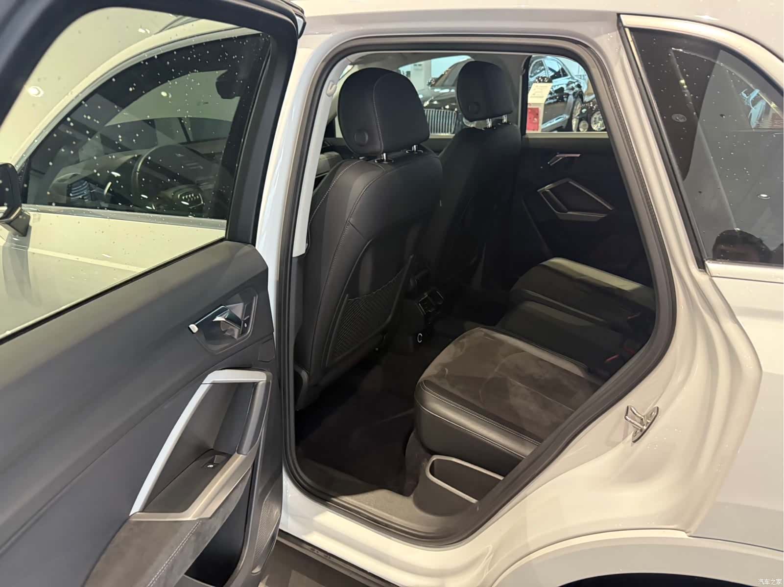 Audi Q3, 2022 8