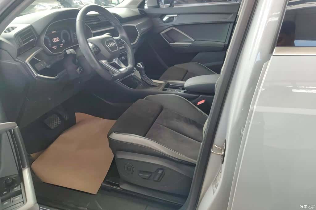 Audi Q3, 2020 9