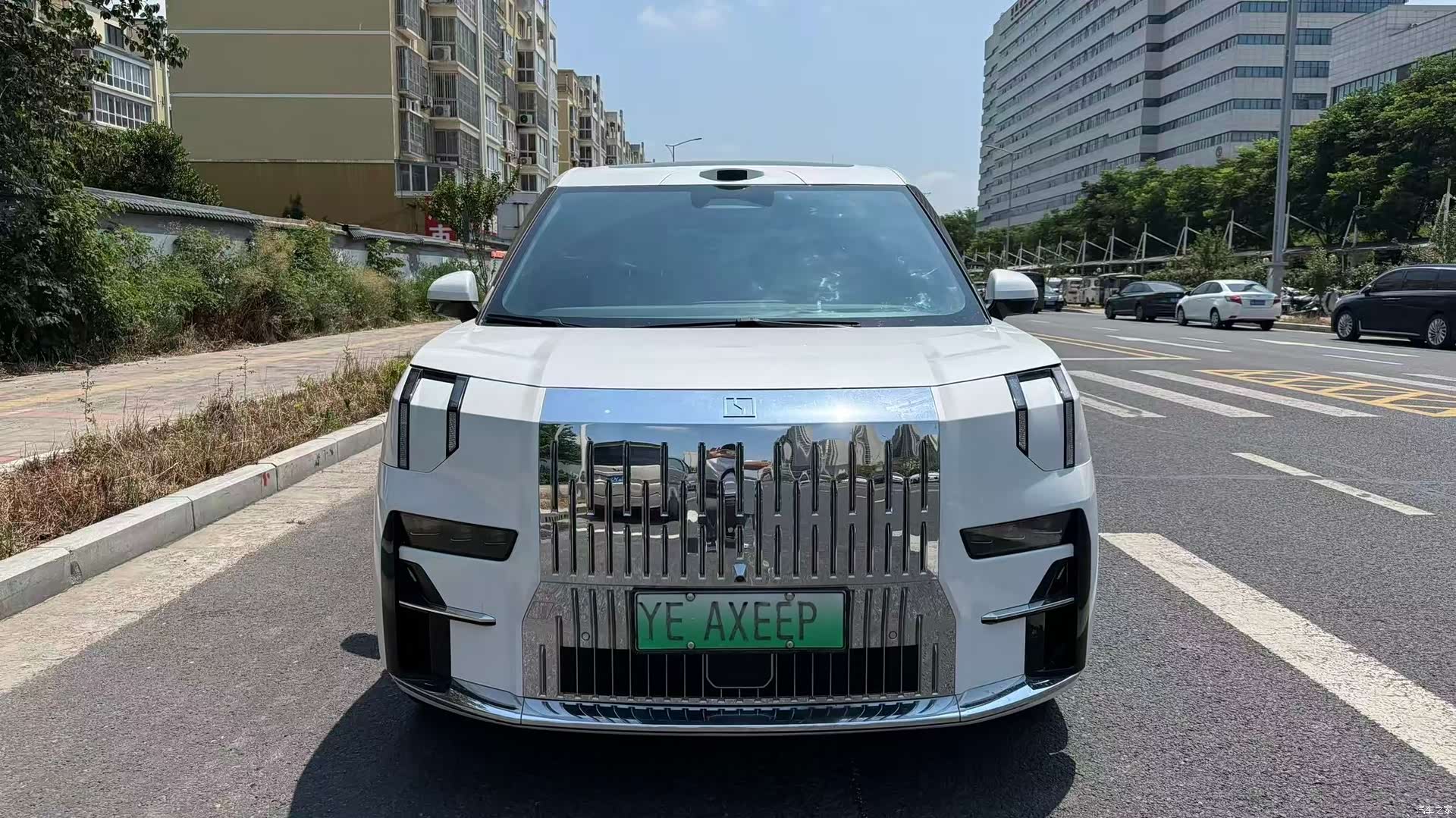 Zeekr 009, 2025 2