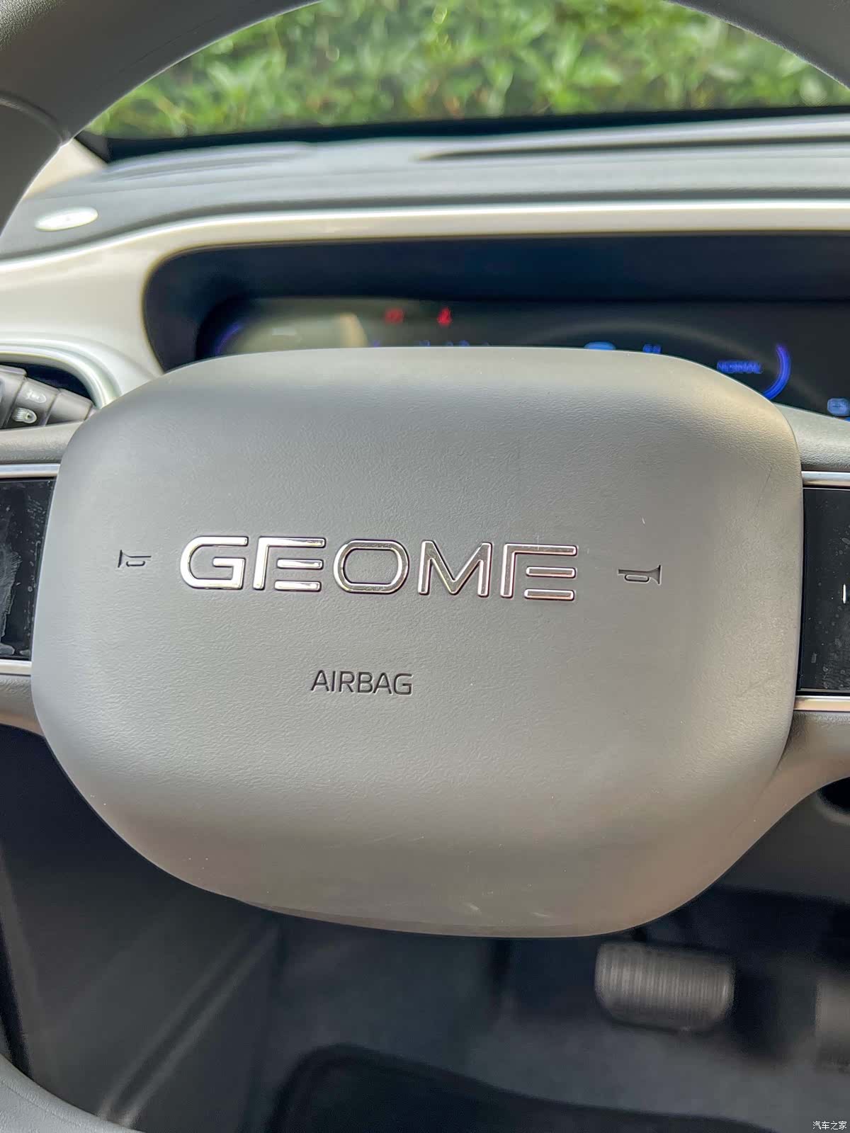 Geely Panda, 2025 7