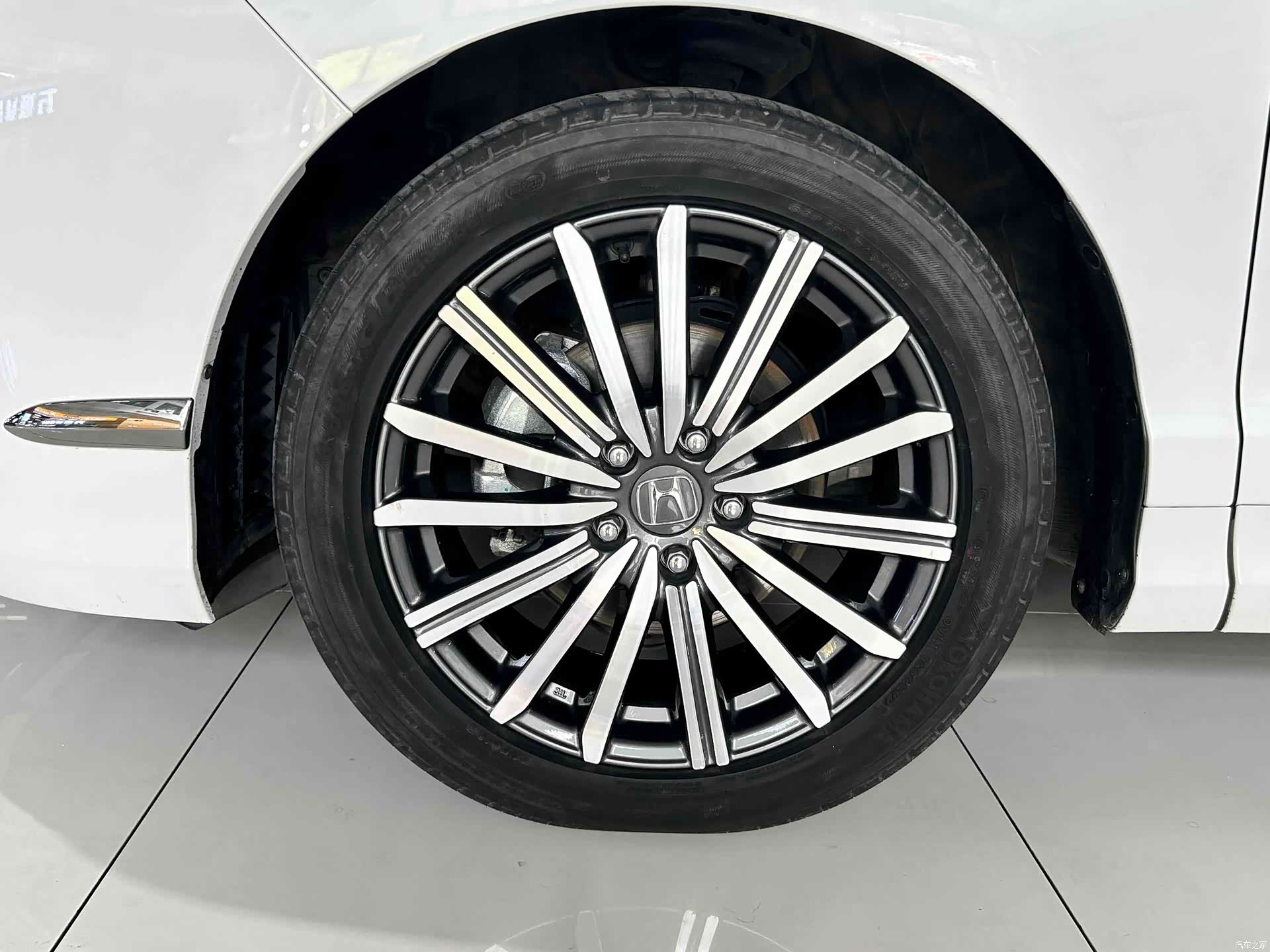 Honda Elysion, 2023 23