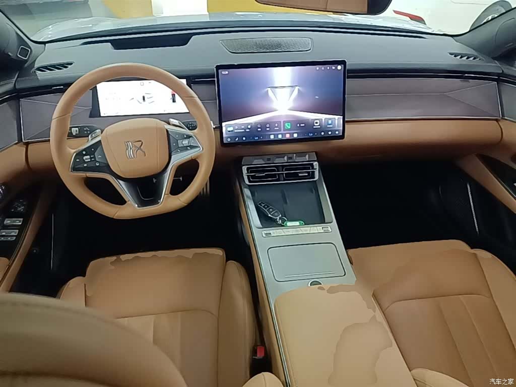 BYD Han, 2025 10