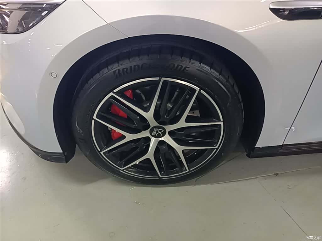 BYD Han, 2025 23