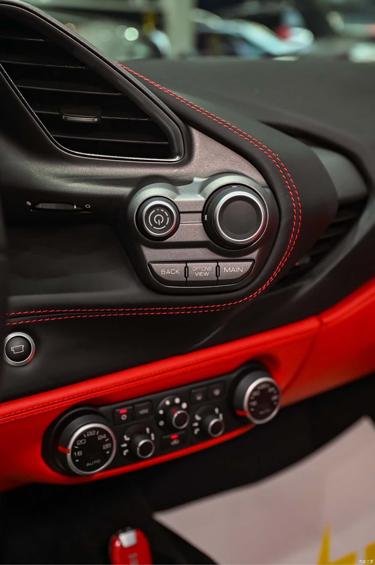 Ferrari 488, 2018 16