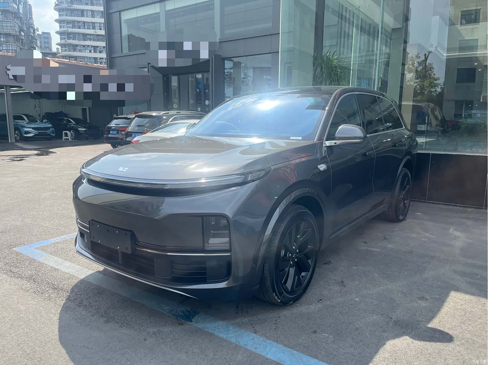 Li Auto L8, 2023 1