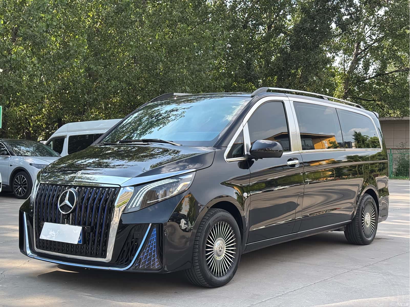 Mercedes-Benz 7
