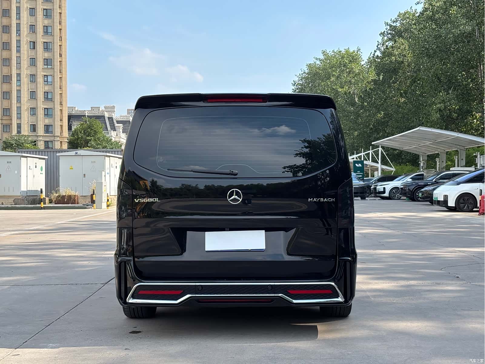 Mercedes-Benz 7, 2023 4