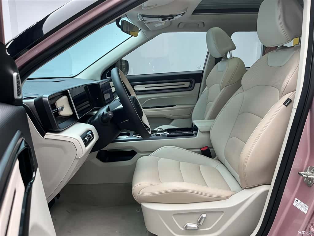 Geely Icon, 2023 14