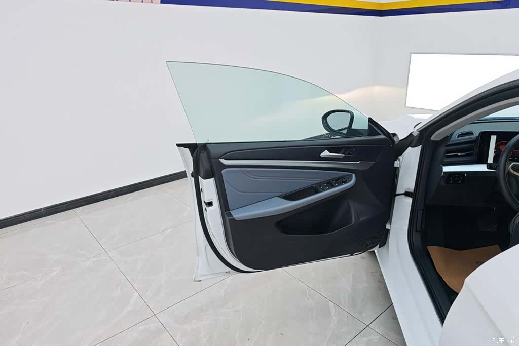 Volkswagen Lamando, 2024 7