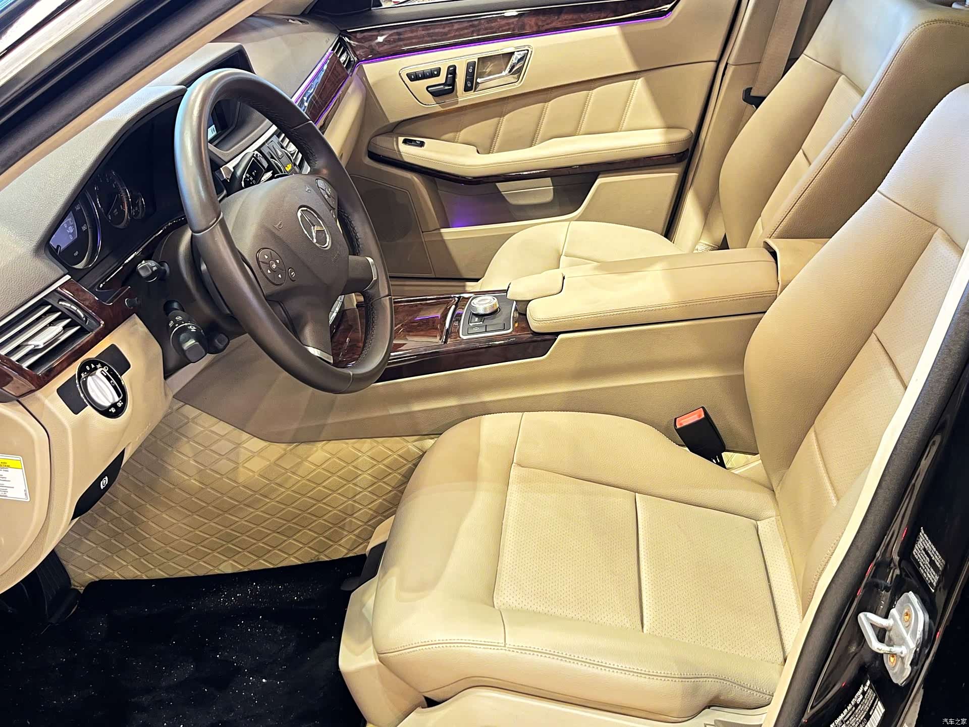 Mercedes-Benz E-Class, 2011 21