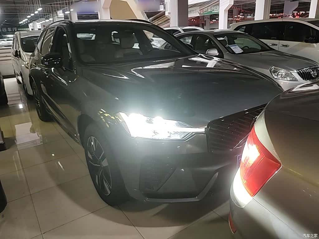 Volvo XC60, 2025 4