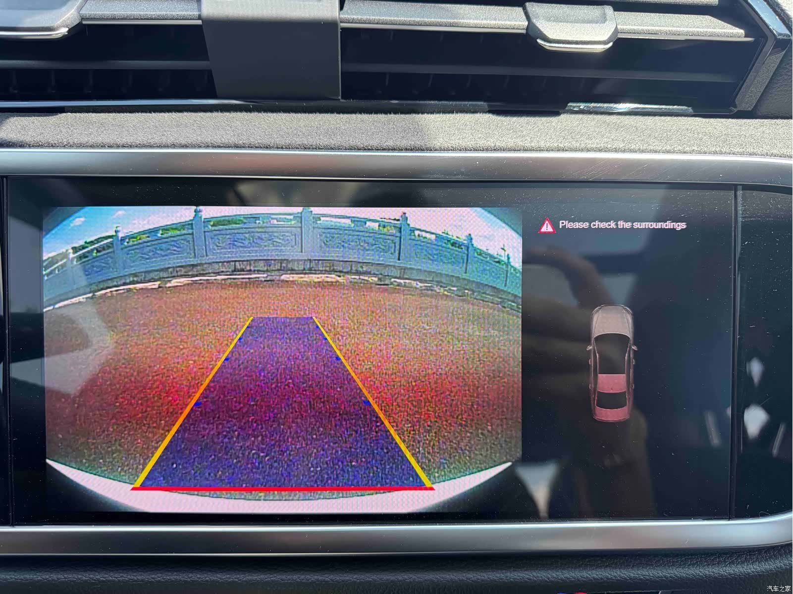 Audi Q3, 2022 12