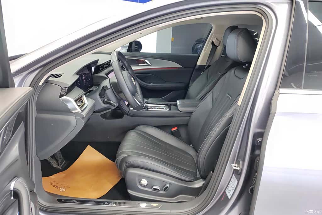 Hongqi H5, 2023 9