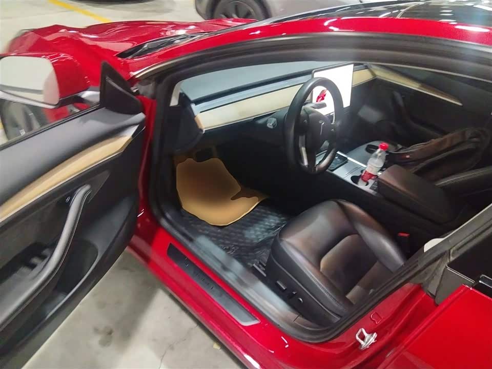 Tesla Model 3 Tesla Model 3