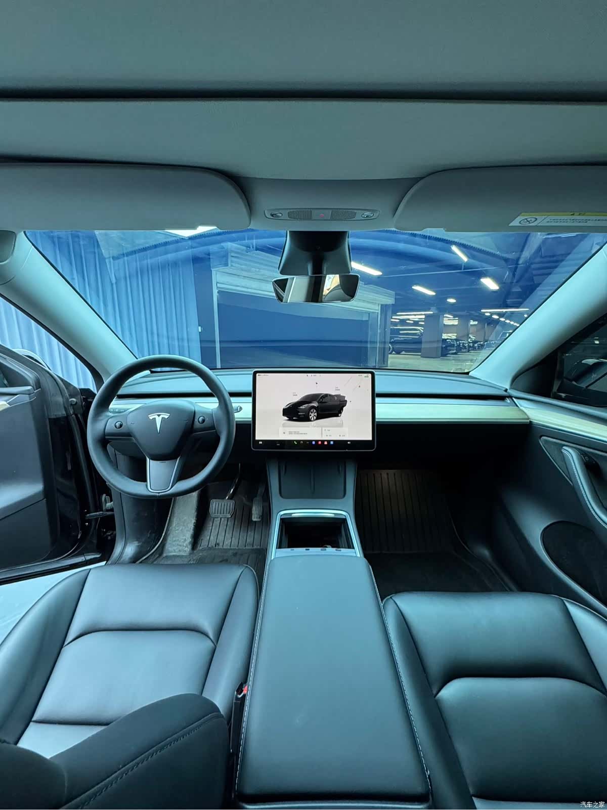 Tesla Model Y, 2023 все фото