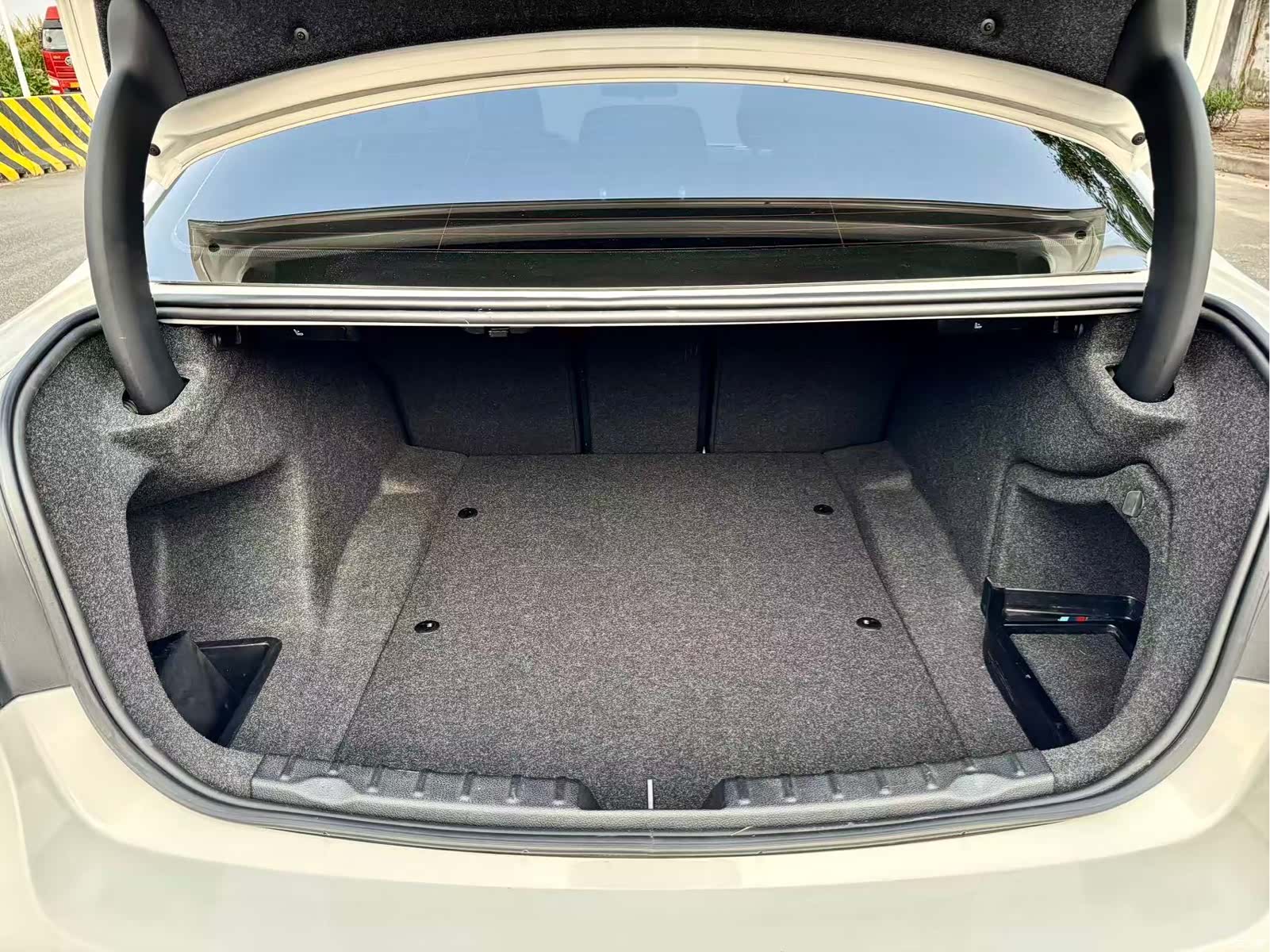 BMW 3 Series, 2017 13