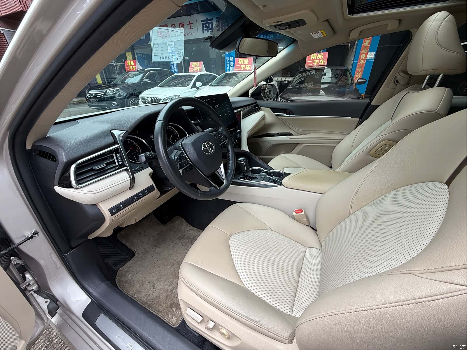 Toyota Camry, 2021 7