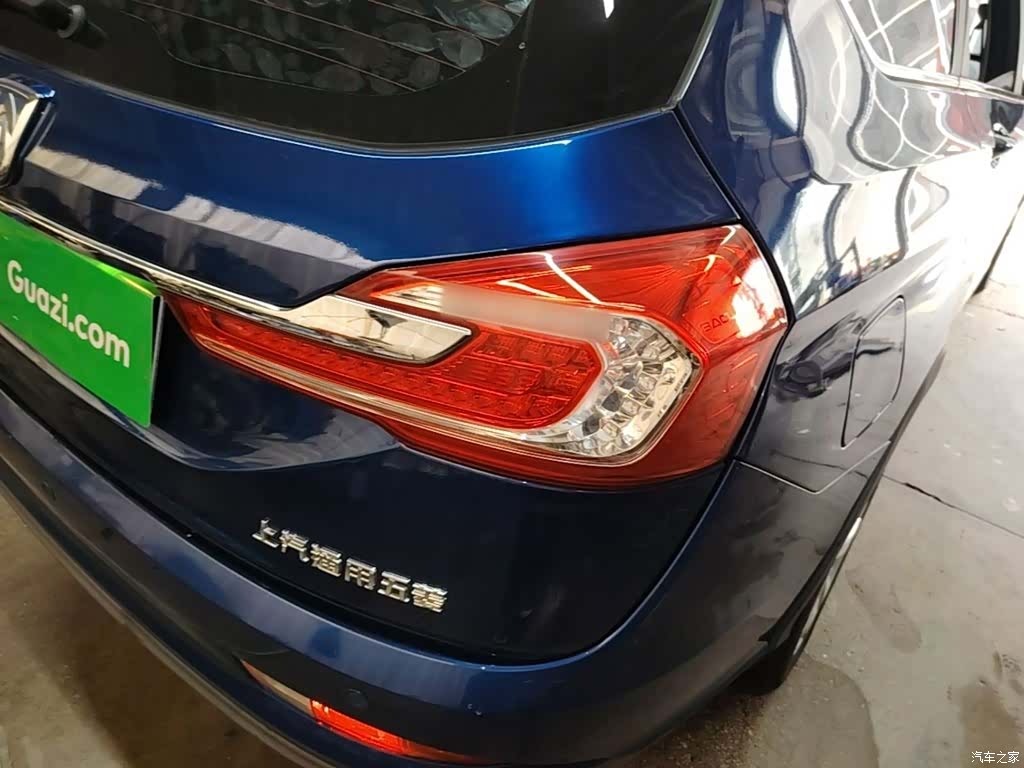 Wuling 310W, 2021 8