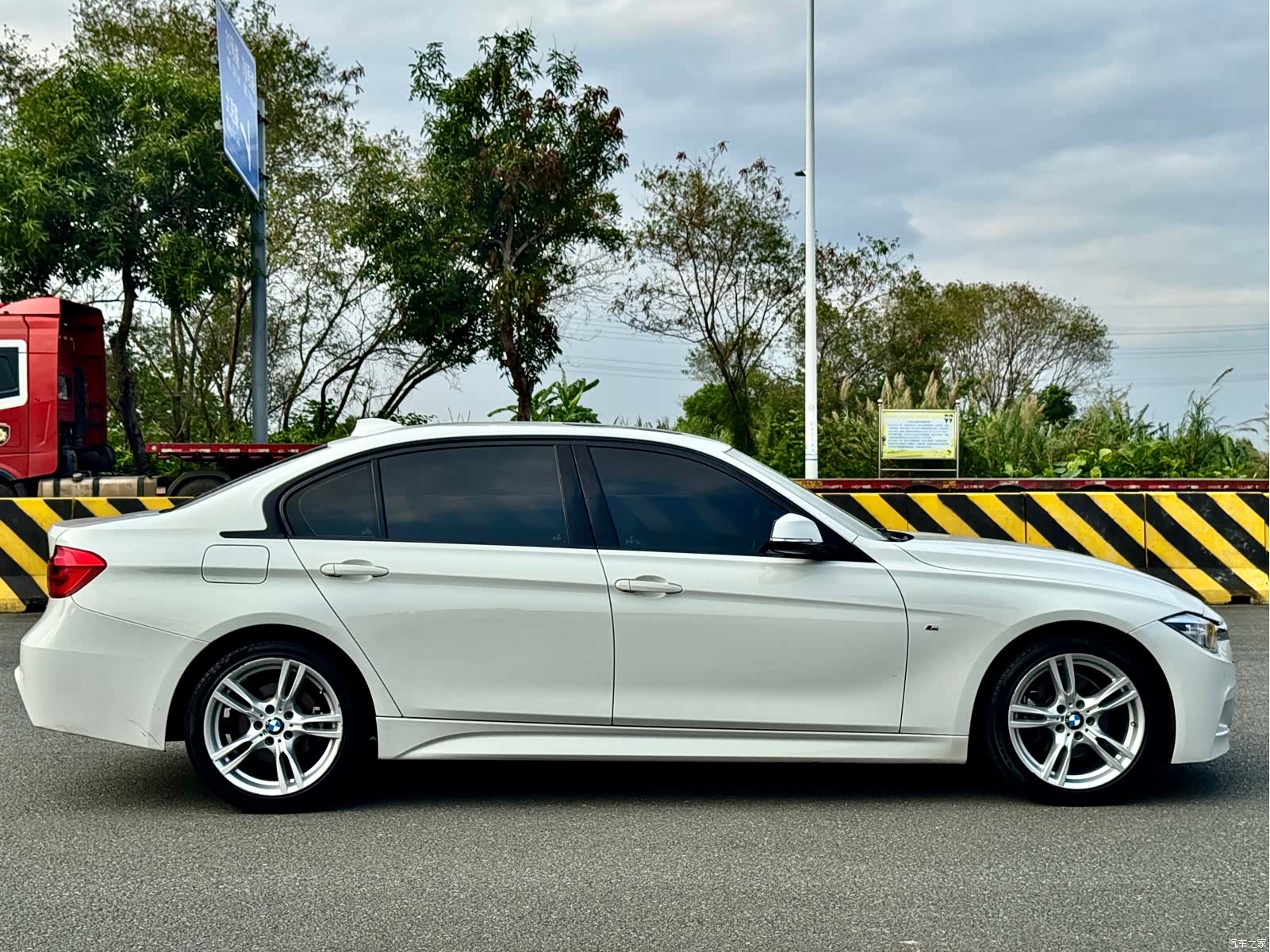 BMW 3 Series, 2017 16