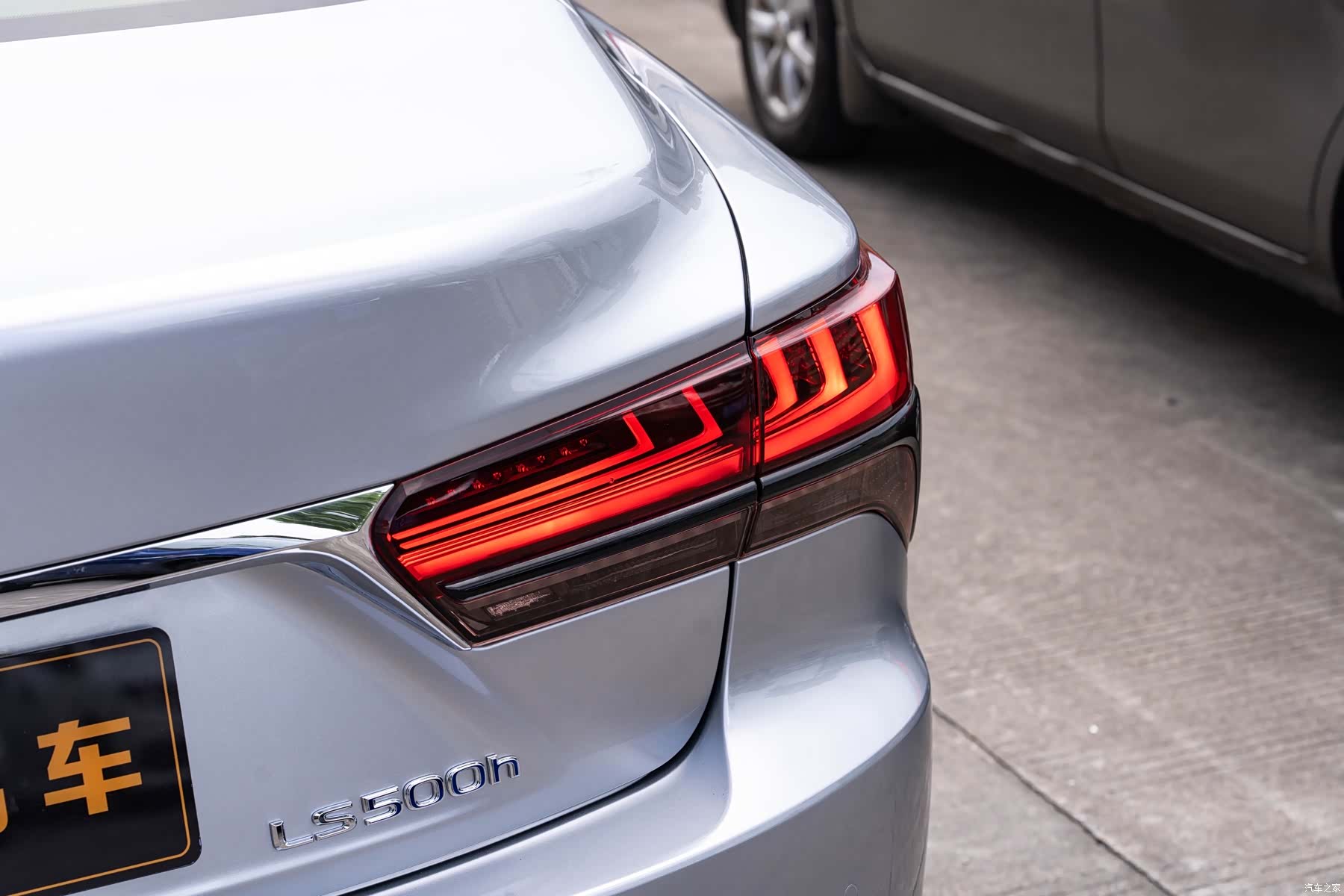 Lexus LS, 2021 7