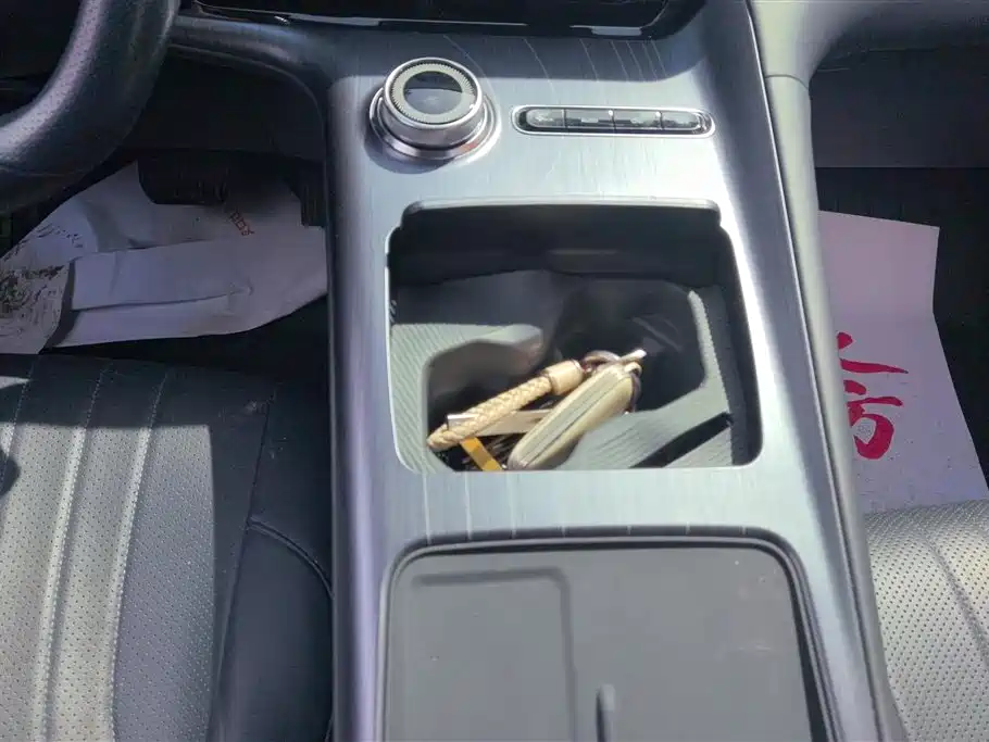 Geely Galaxy Galaxy E5