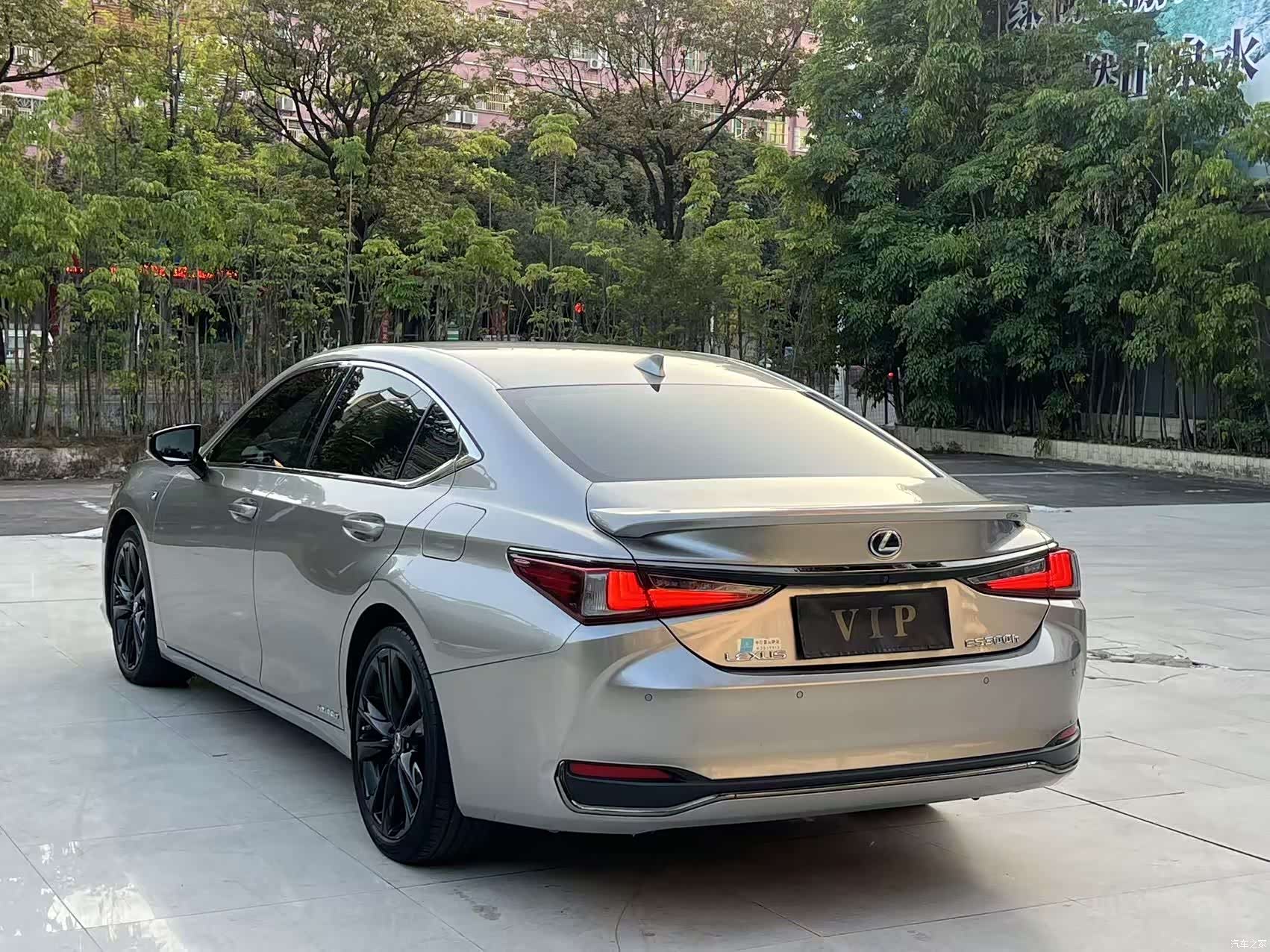 Lexus ES, 2022 7
