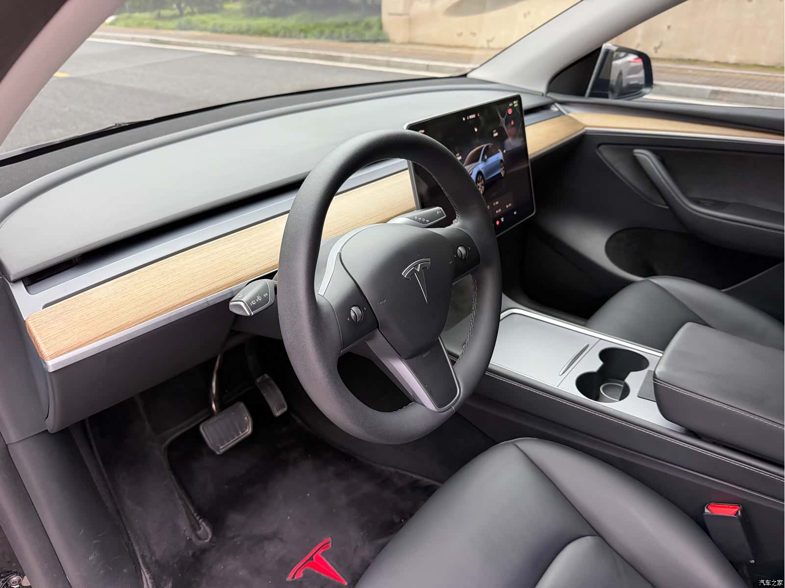 Tesla Model Y, 2022 9