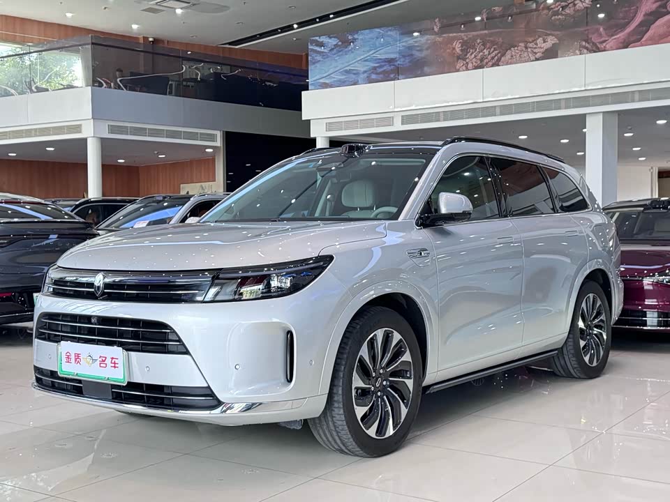 AITO Ask the world M7