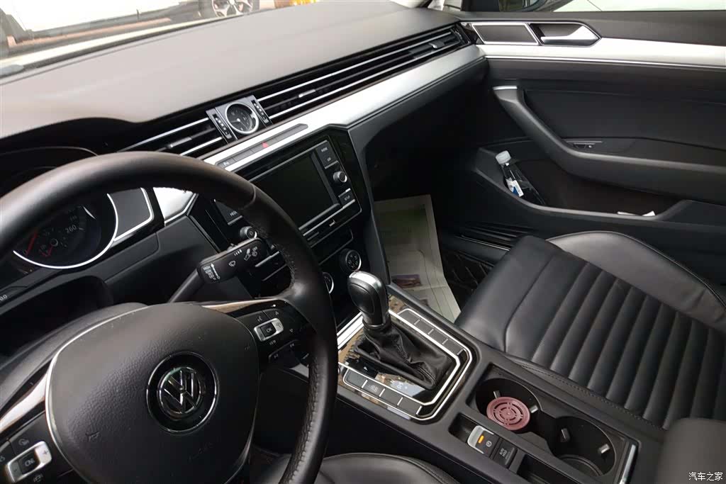 Volkswagen Magotan, 2019 13