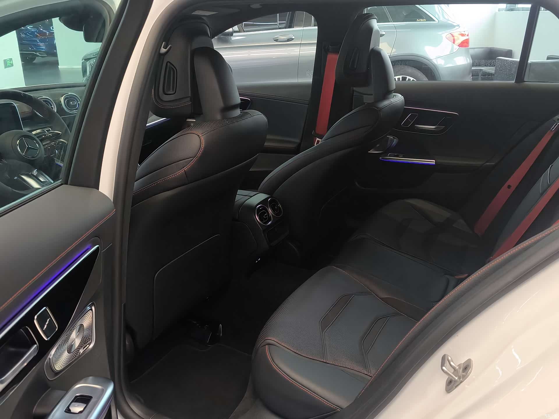 Mercedes-Benz C-Class, 2025 9