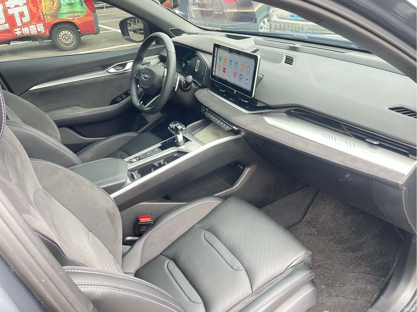 Geely Preface, 2024 17