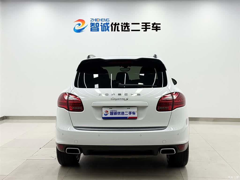 Porsche Cayenne, 2015 3