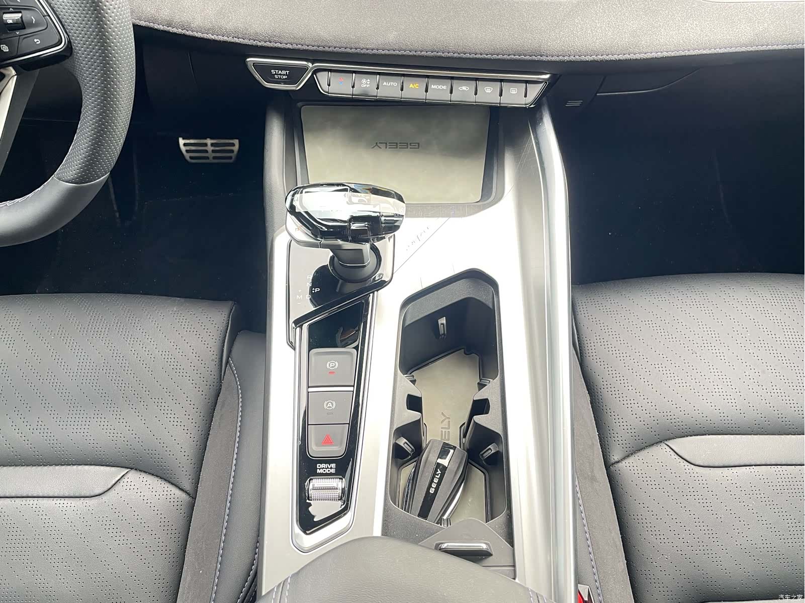 Geely Preface, 2024 28