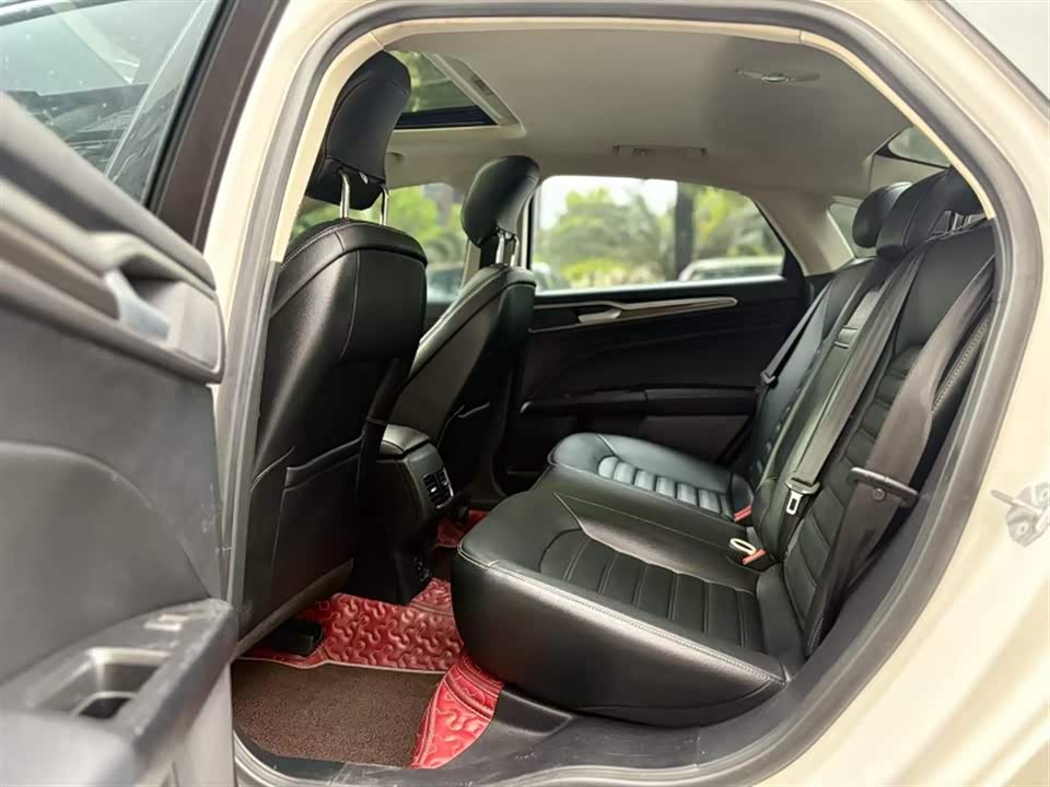 Ford Mondeo Ford Mondeo