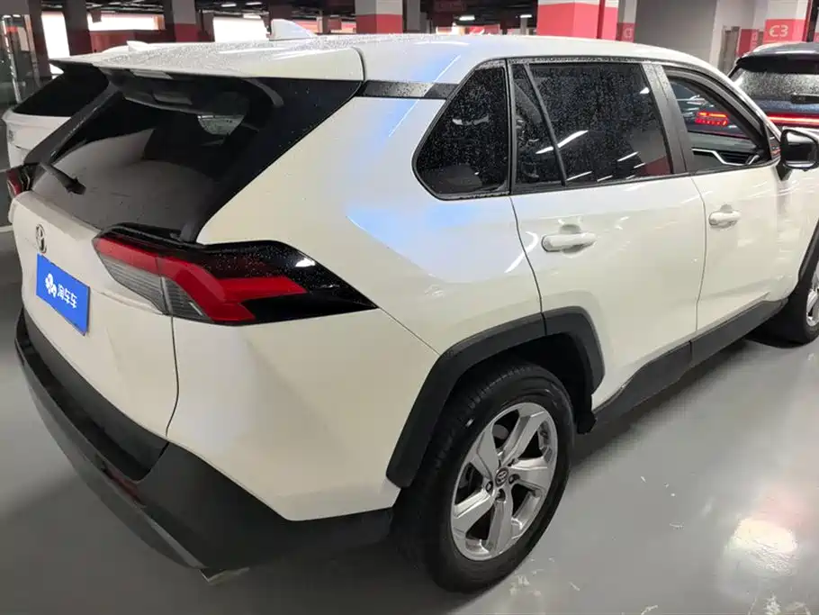 Toyota RAV4 Rongfang